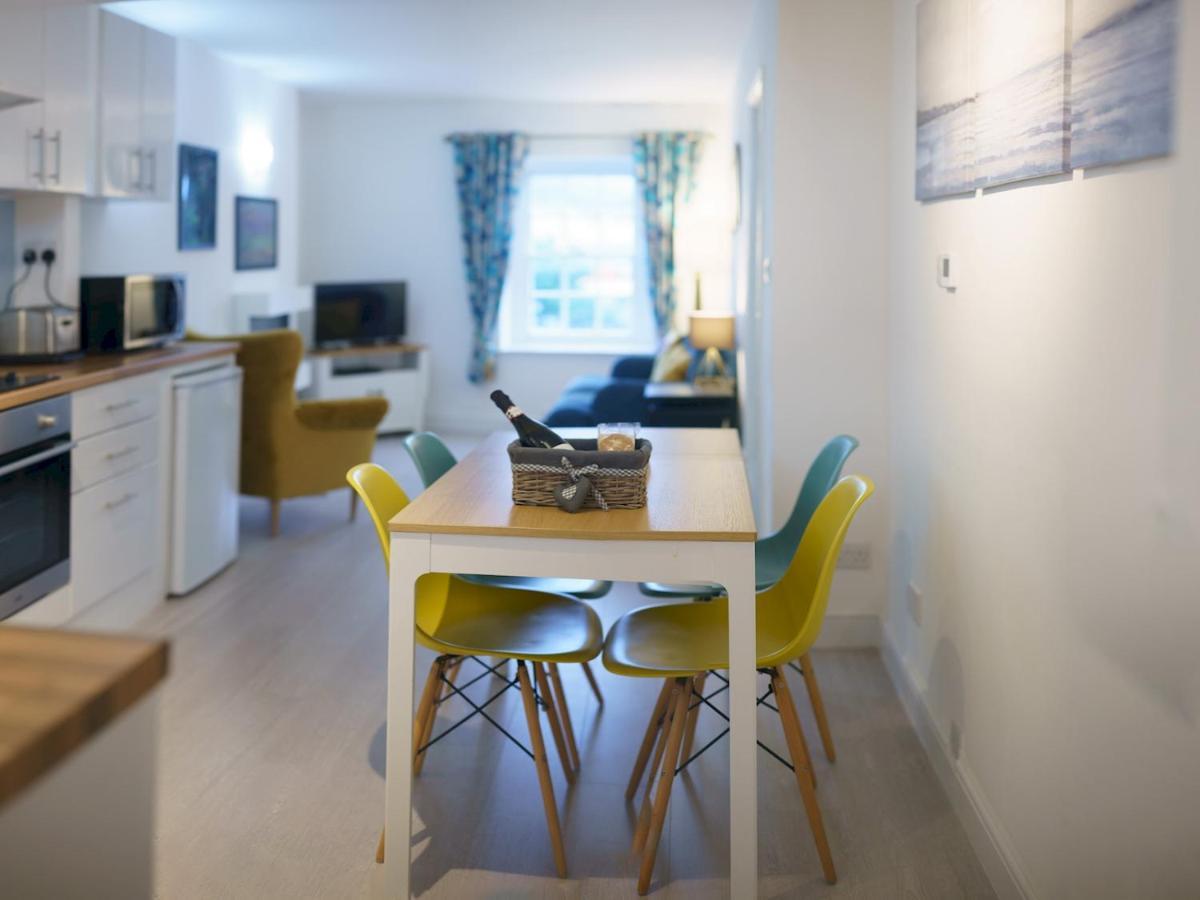 Pass The Keys Modern 2 Bed Flat Overlooking Aberaeron Harbour Exteriér fotografie