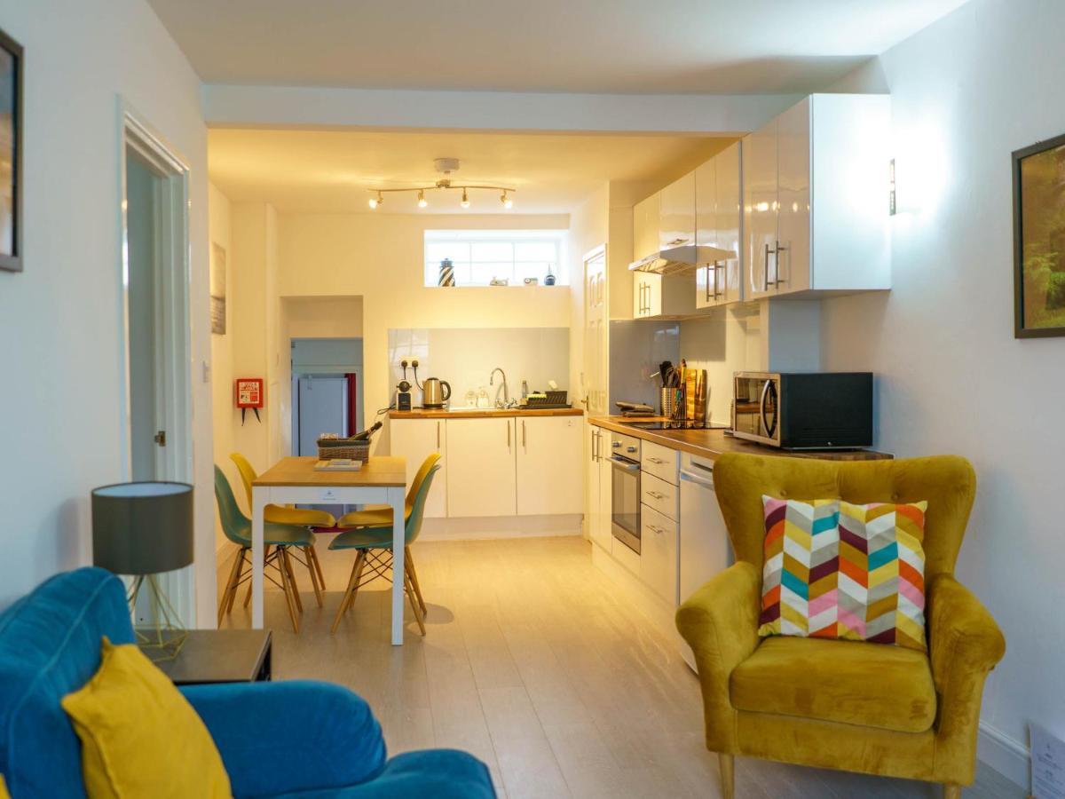 Pass The Keys Modern 2 Bed Flat Overlooking Aberaeron Harbour Exteriér fotografie
