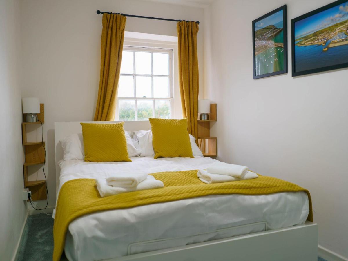 Pass The Keys Modern 2 Bed Flat Overlooking Aberaeron Harbour Exteriér fotografie