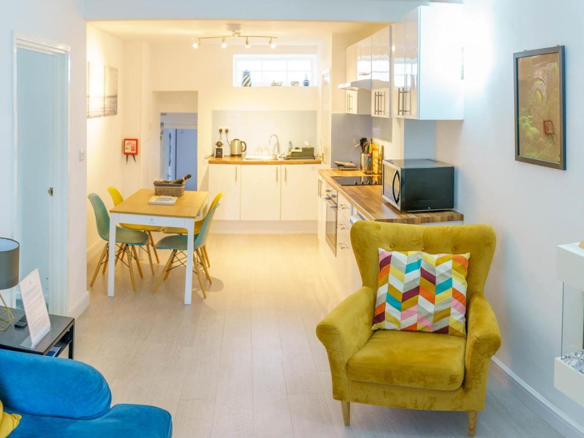 Pass The Keys Modern 2 Bed Flat Overlooking Aberaeron Harbour Exteriér fotografie
