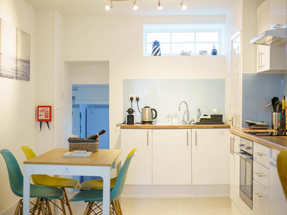 Pass The Keys Modern 2 Bed Flat Overlooking Aberaeron Harbour Exteriér fotografie