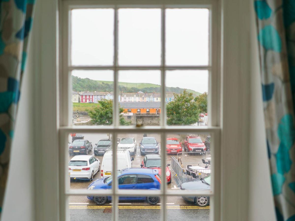 Pass The Keys Modern 2 Bed Flat Overlooking Aberaeron Harbour Exteriér fotografie